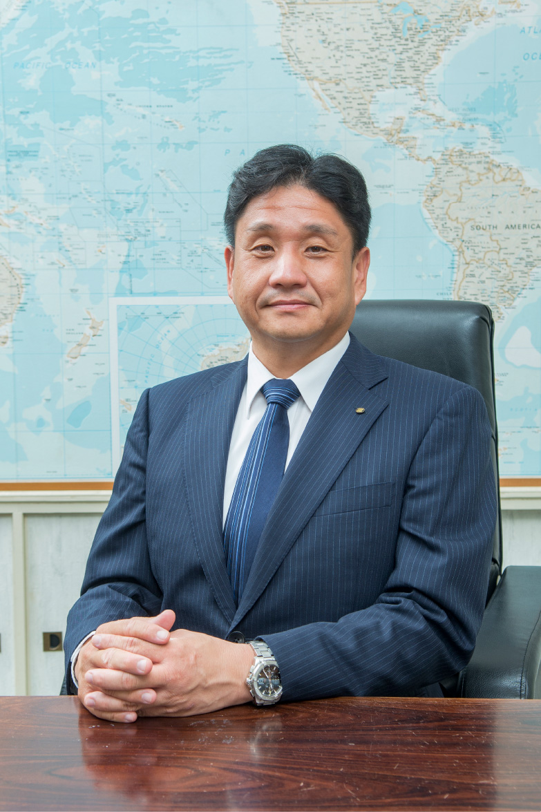 代表取締役社長  宮前昭宏